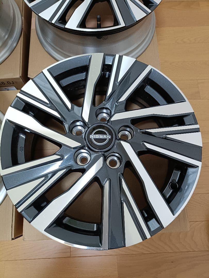 セレナ C28 アルミホイール 4本セット 純正 新品 未使用
