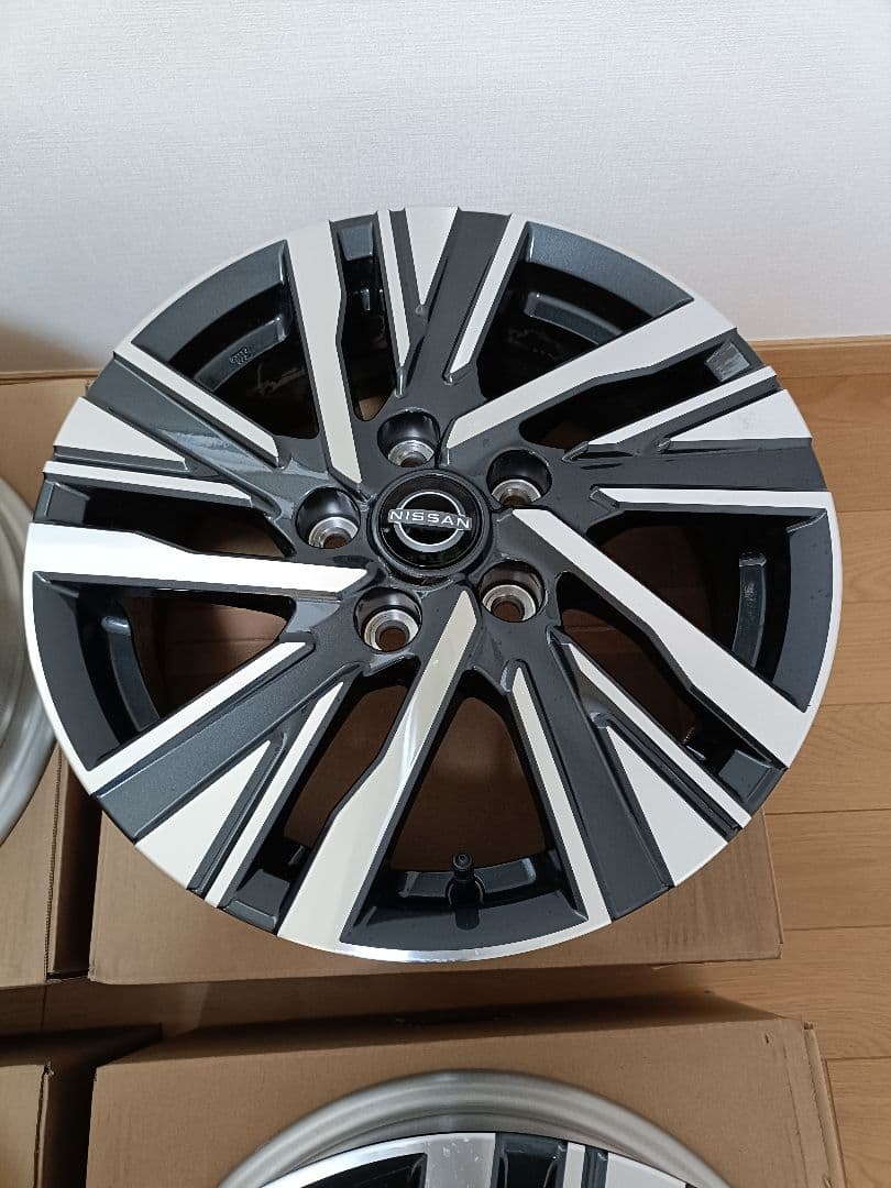 セレナ C28 アルミホイール 4本セット 純正 新品 未使用
