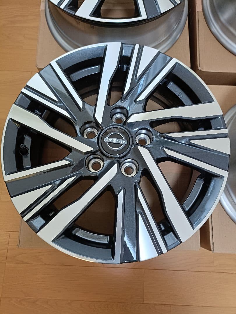 セレナ C28 アルミホイール 4本セット 純正 新品 未使用