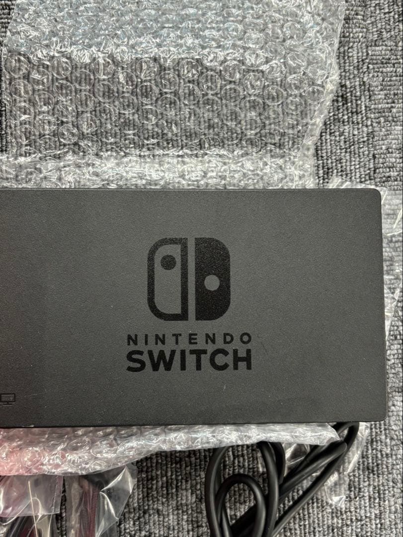 Nintendo Switch 本体　バッテリー持続時間が長くなったモデル強化版