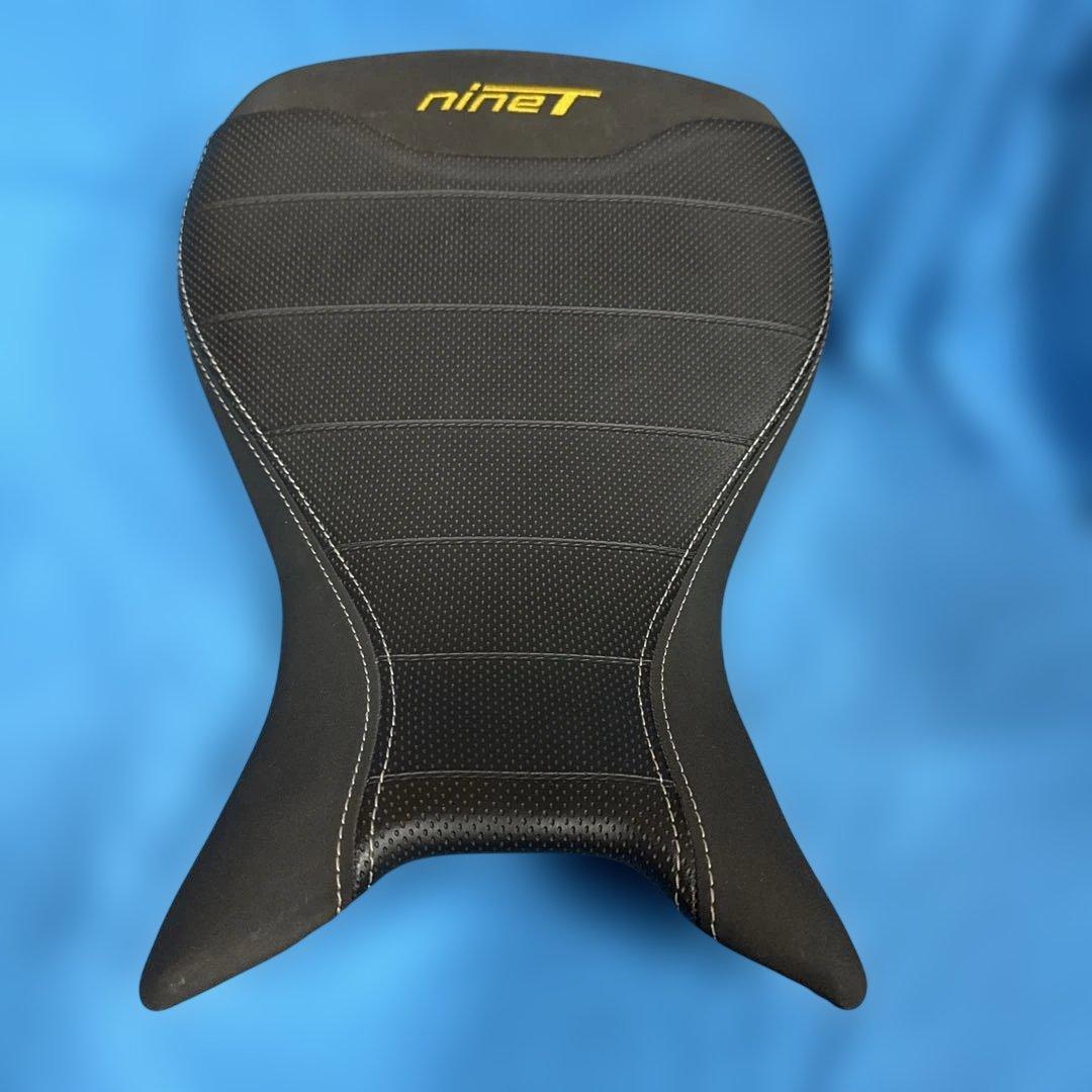  R9Tの純正オプションシート