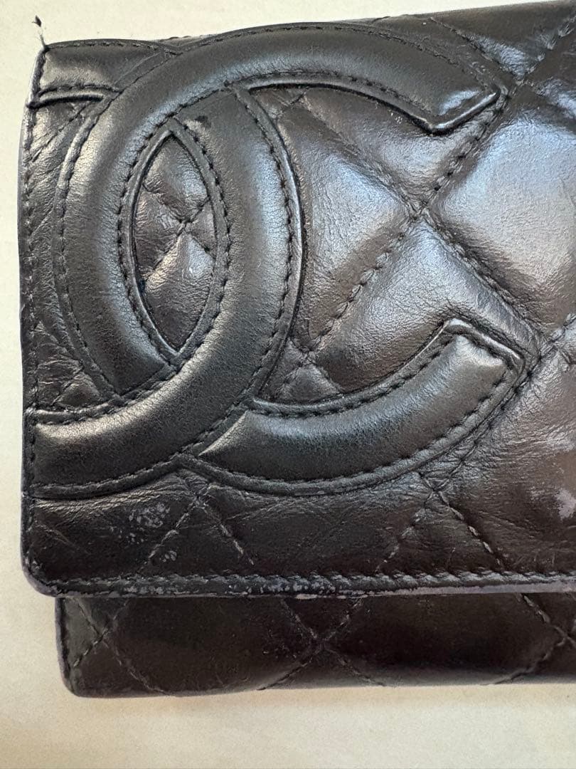 CHANEL ブラック 二つ折り財布　シャネル