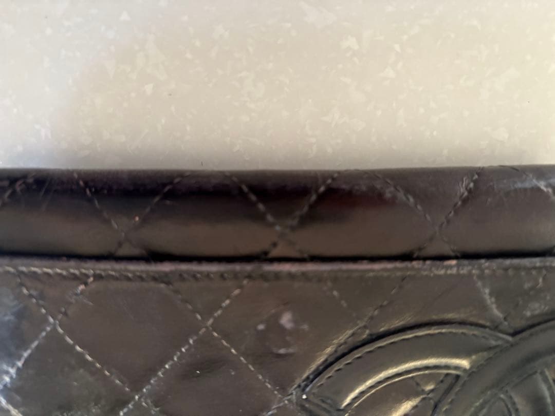 CHANEL ブラック 二つ折り財布　シャネル