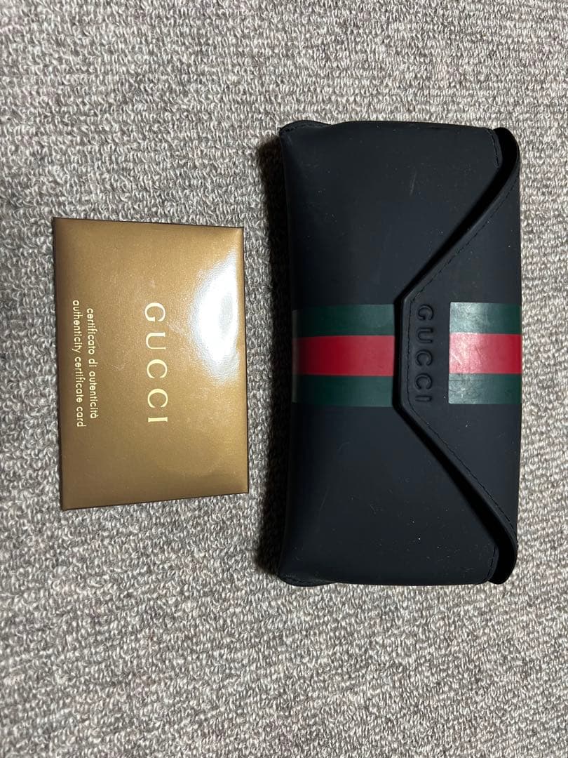 GUCCI グッチ　サングラス　メガネ　白縁