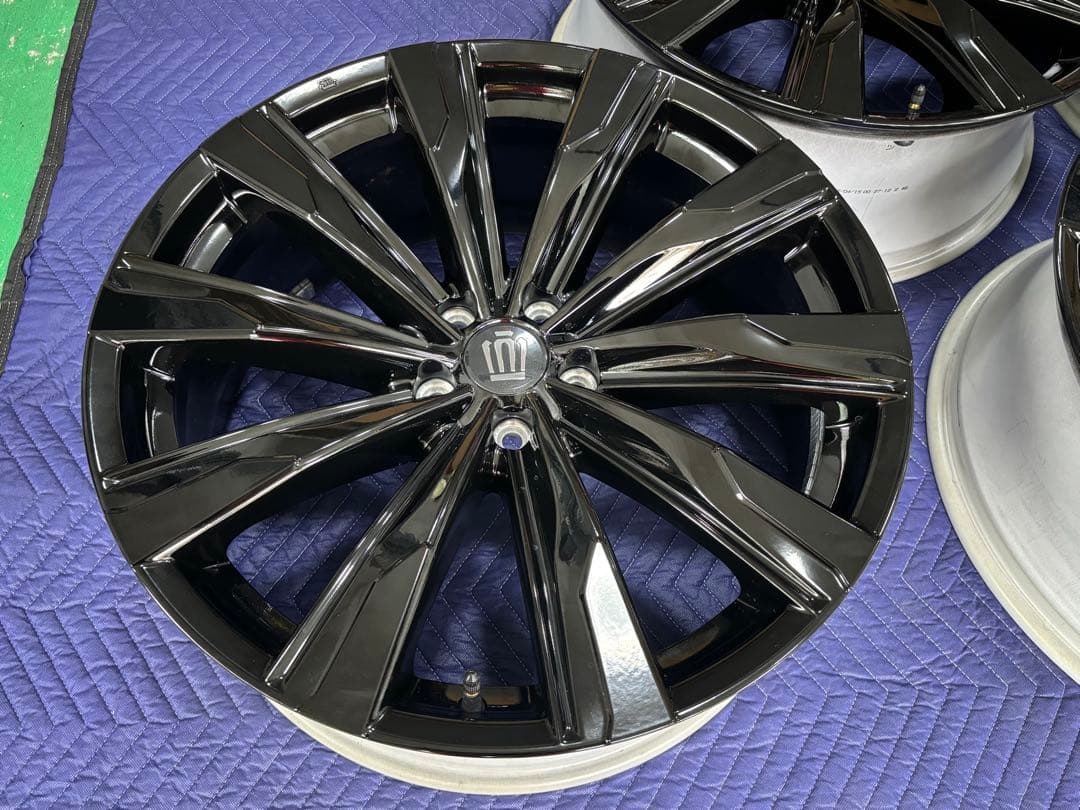 ののんのぶトヨタクラウン純正アルミホイール4本セット新車外し‼️