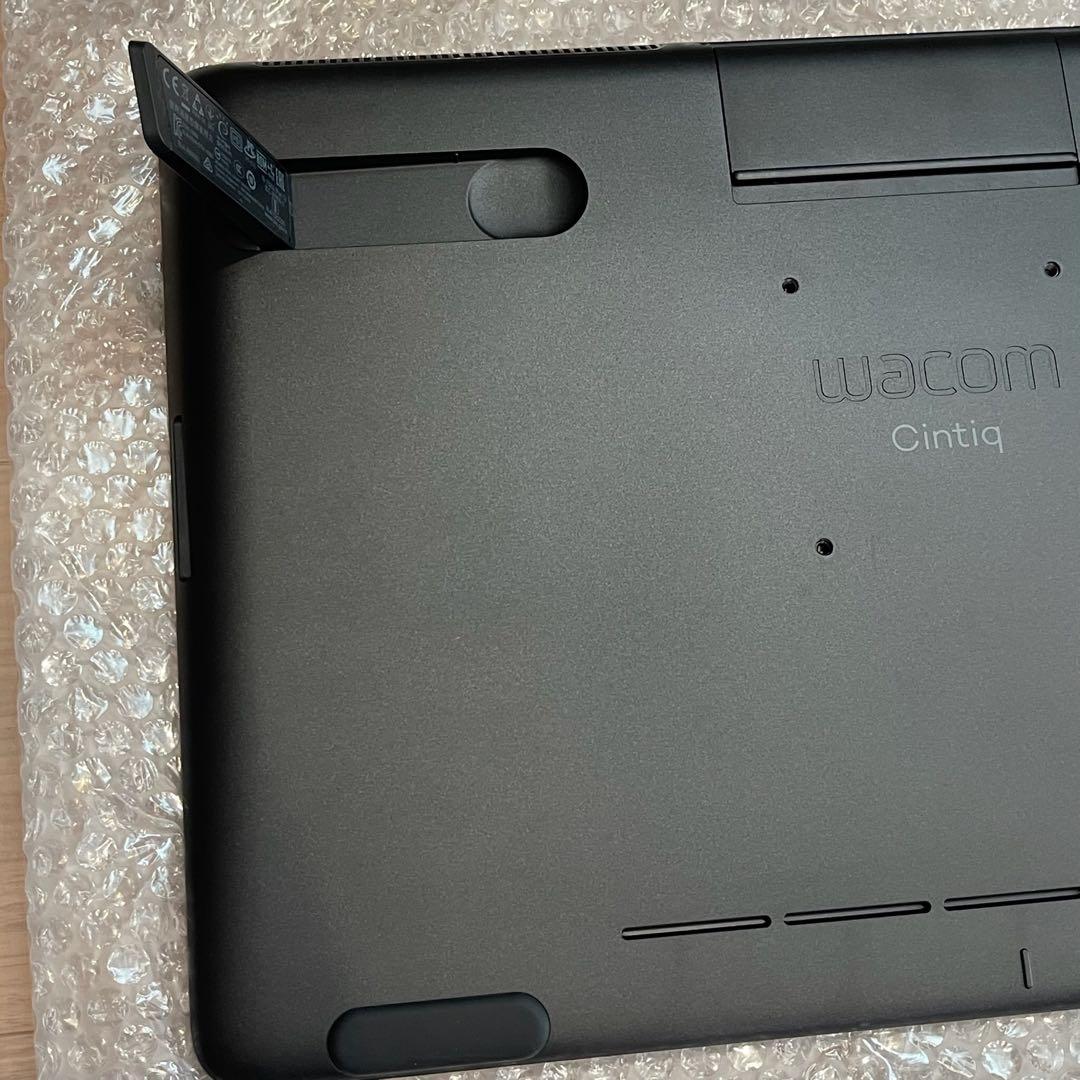 美品　Wacom Cintiq 16 FHD DTK1660 ワコム　液タブ