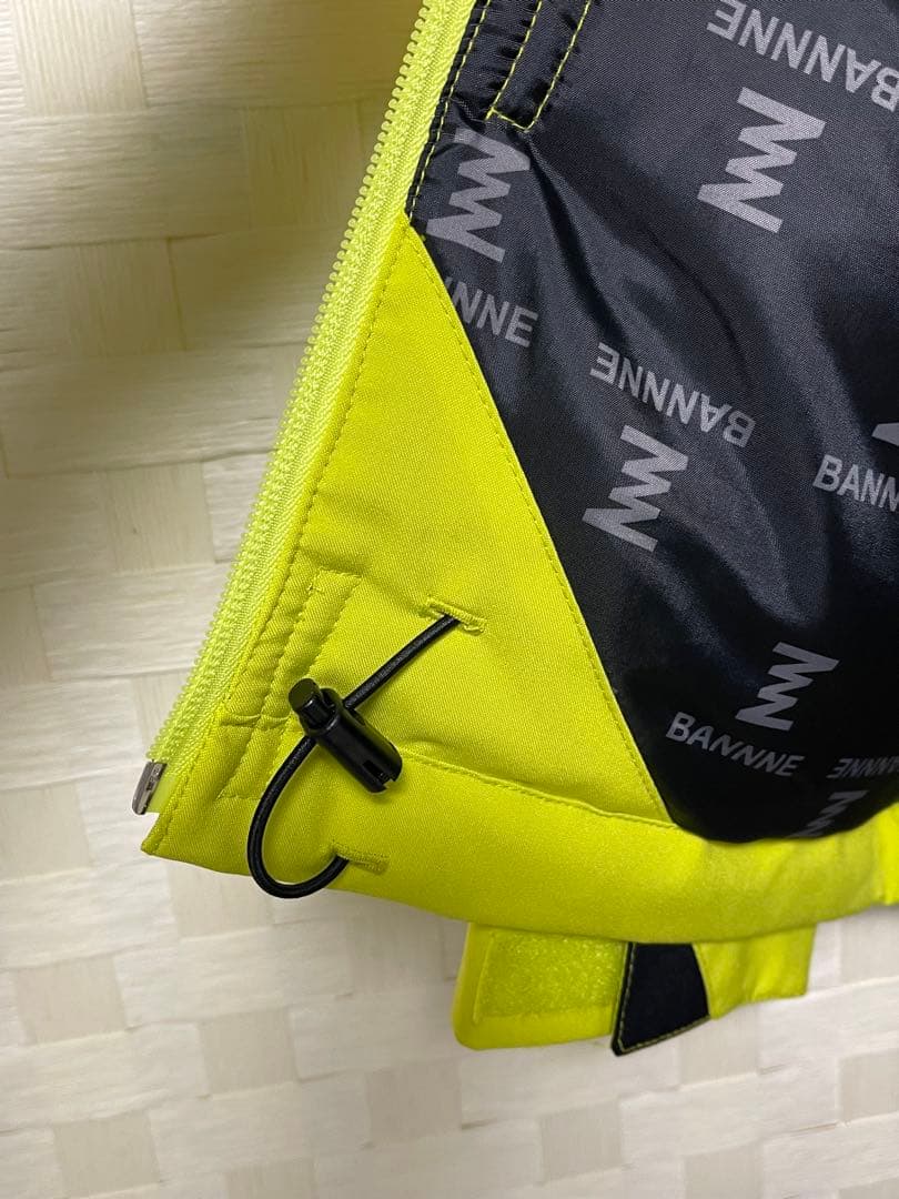オンヨネ　BANNNE スキーウェア上下セット 130cm 黄色　イエロー