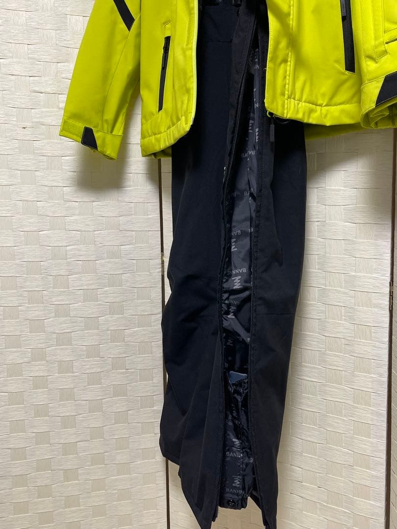 オンヨネ　BANNNE スキーウェア上下セット 130cm 黄色　イエロー