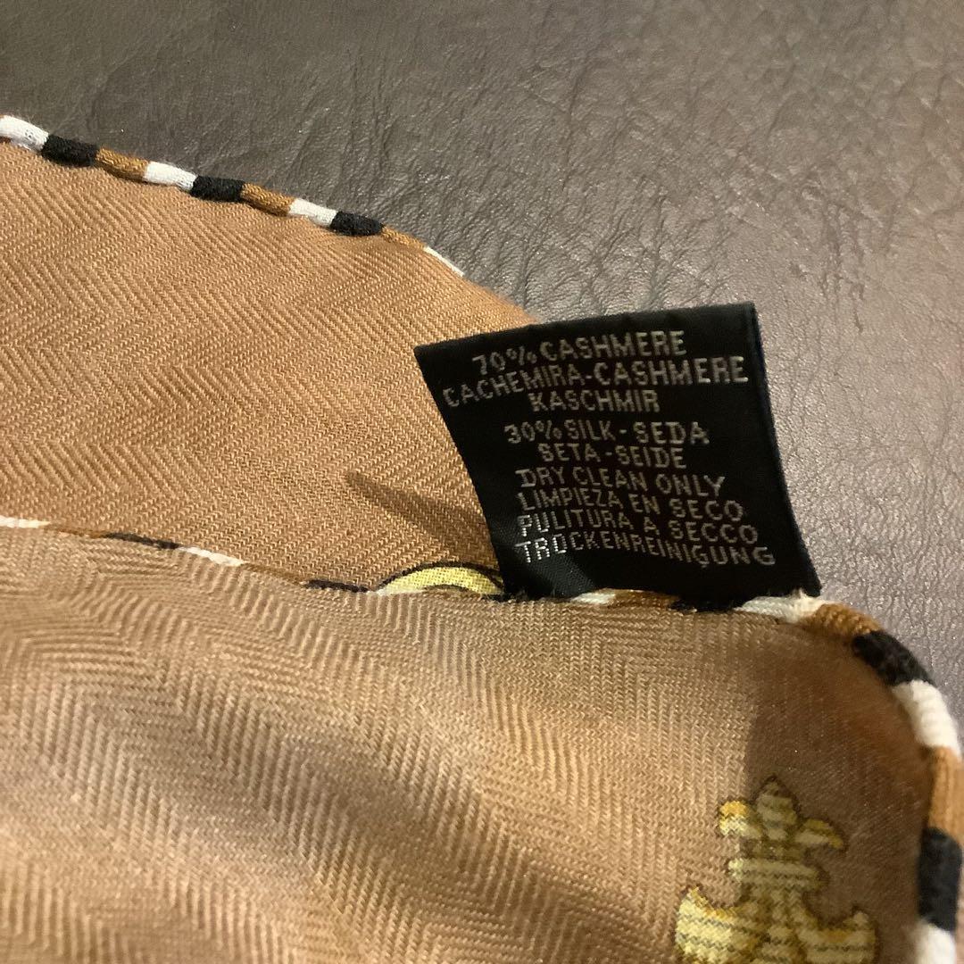 エルメス HERMES ラ・レアル トライアングルジェアン 三角 ストール