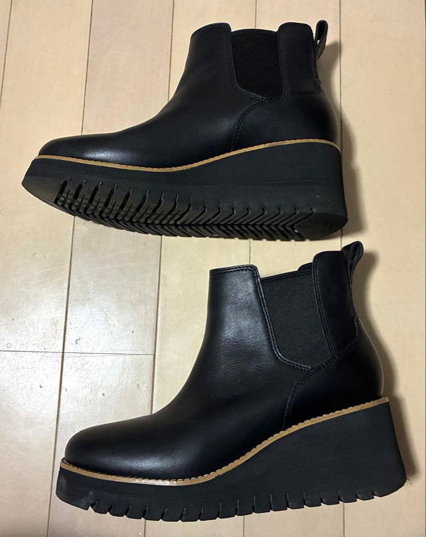 COLE HAAN ZERØGRAND レザー サイドゴアブーツ ブラック　防水
