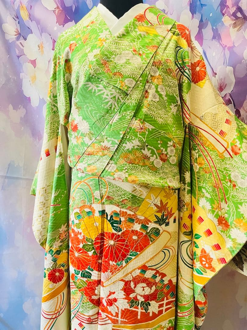 振袖　Ｓ〜Ｍサイズ　友禅　黄緑　001 刺繍