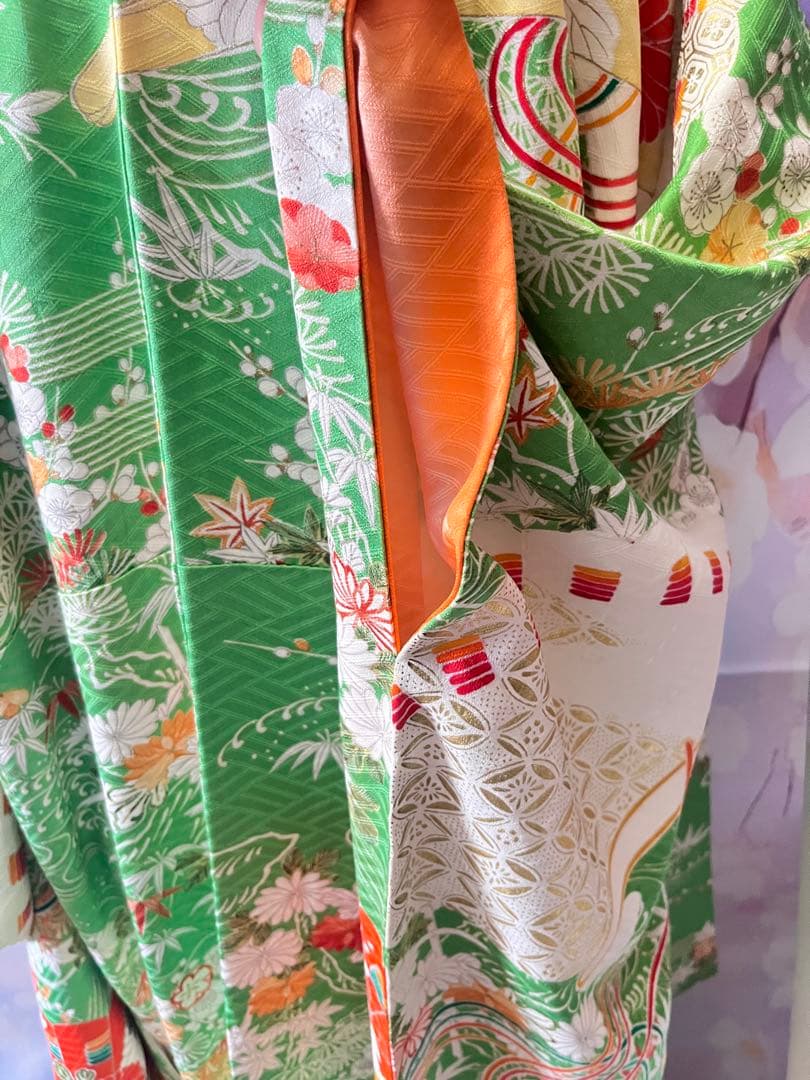 振袖　Ｓ〜Ｍサイズ　友禅　黄緑　001 刺繍