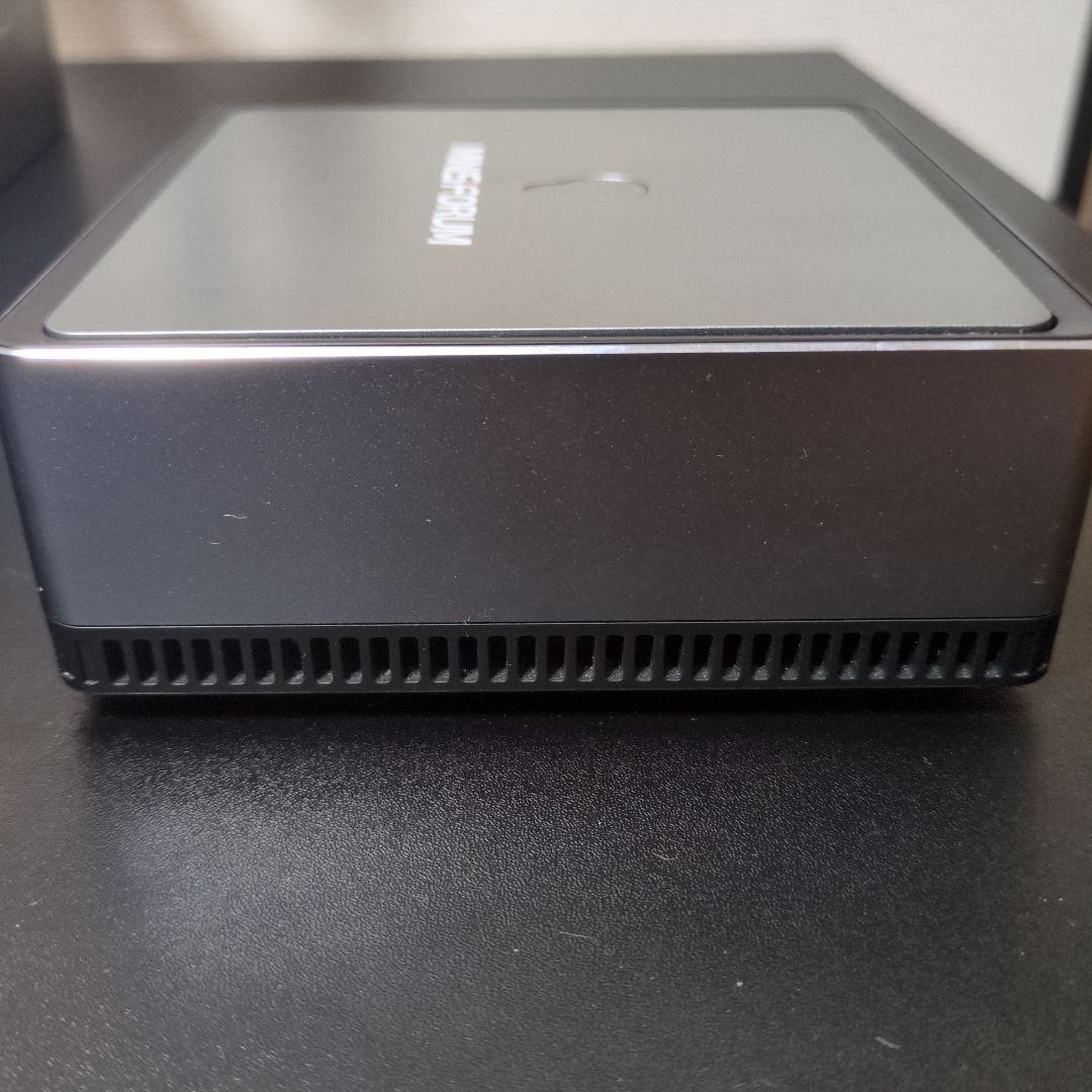 ミニPC MINIS FORUM DeskMini UM700