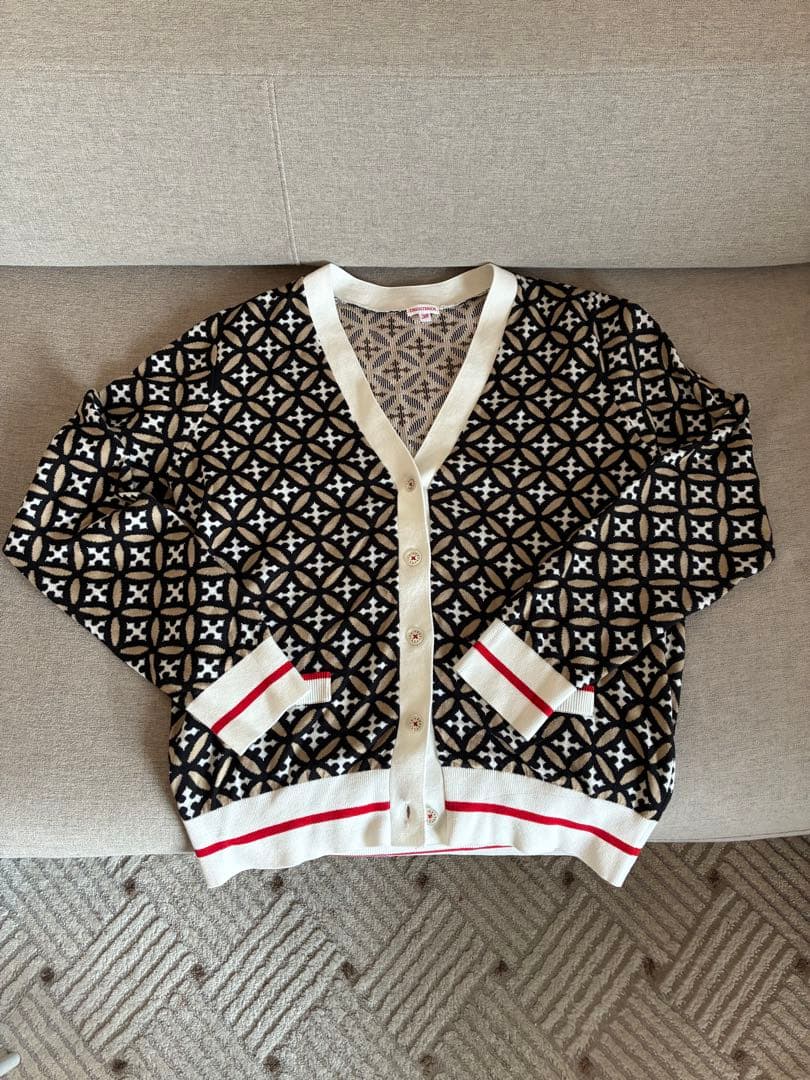 DRESSTERIORドレステリア　オーバーラップサークルVネックカーディガン