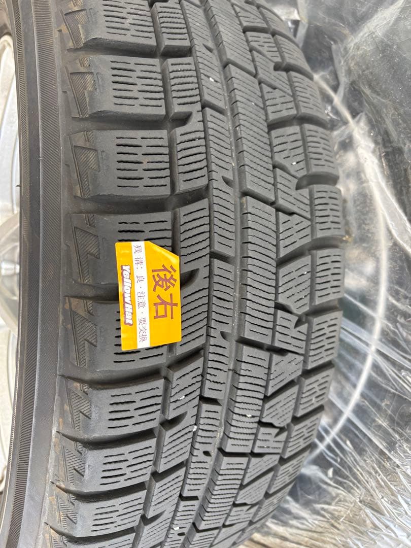 YOKOHAMA スタッドレスタイヤ(205/60R16)