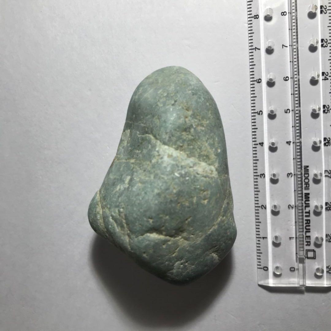 糸魚川翡翠原石【海岸】135g