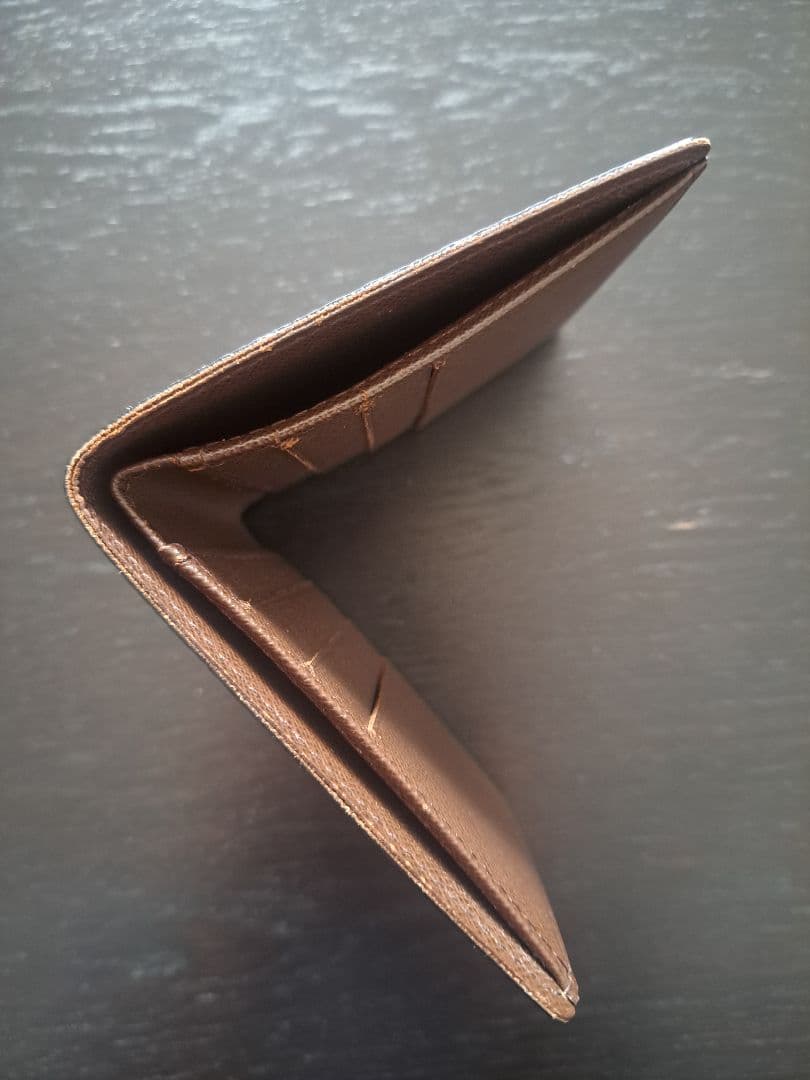 ルイヴィトン ダミエ ニつ折り財布