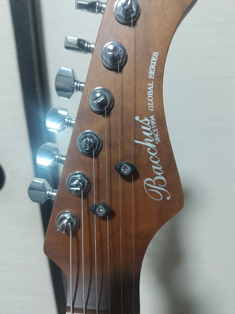 Bacchus tactics-ash/rsm Seymour Duncan 付