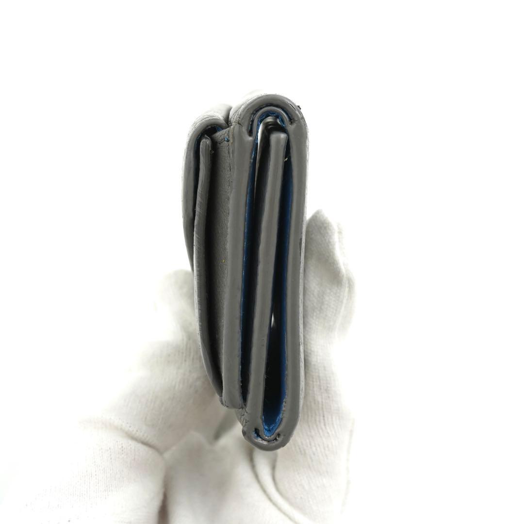 ✨未使用に近い　PRADA ミニ財布　シボ革　三つ折り　ヴィッテロダイノ　レター
