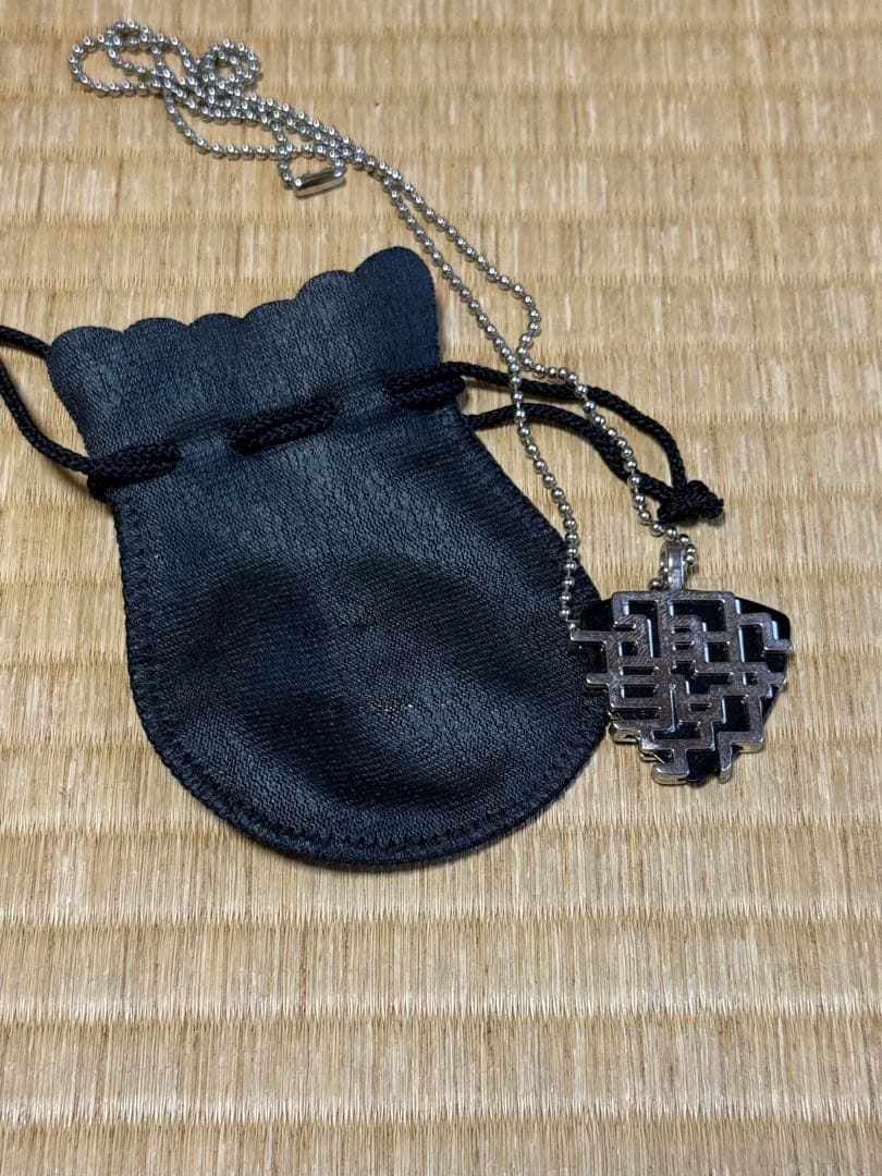 布袋寅泰 HOTEI TOUR GOODS G柄ピックネックレス