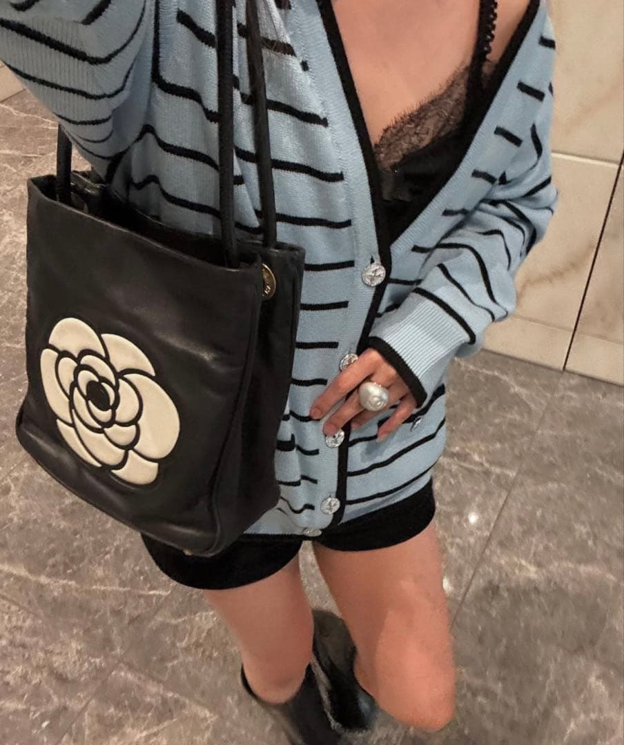 CHANEL ブルーカーディガン