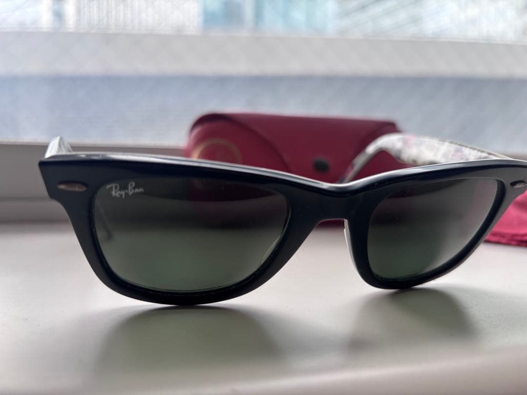 Ray-Ban レイバン サングラス ブラック×総柄 ケース・クロス付き