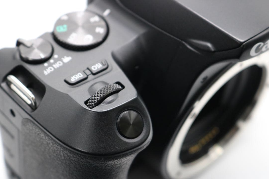 美品 【Canon EOS Kiss X10 トリプルレンズセット】 安心保証◎