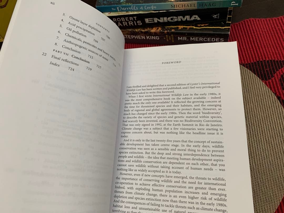 洋書 Lyster's International Wildlife Law