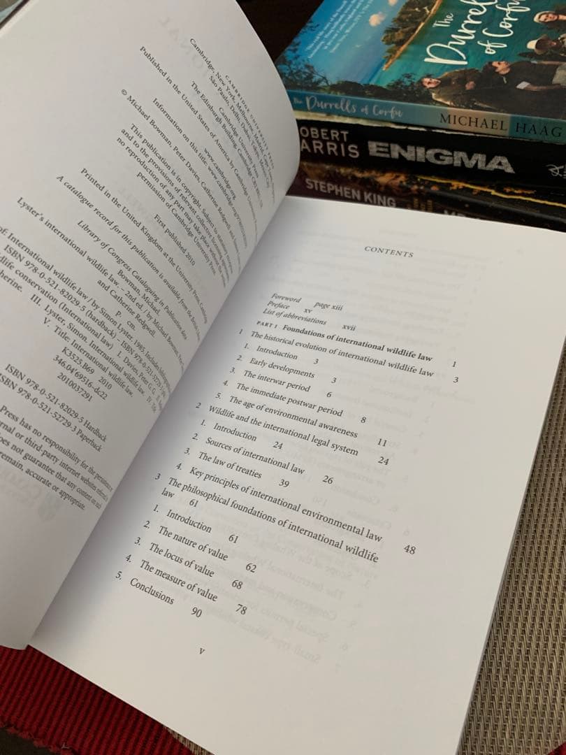 洋書 Lyster's International Wildlife Law