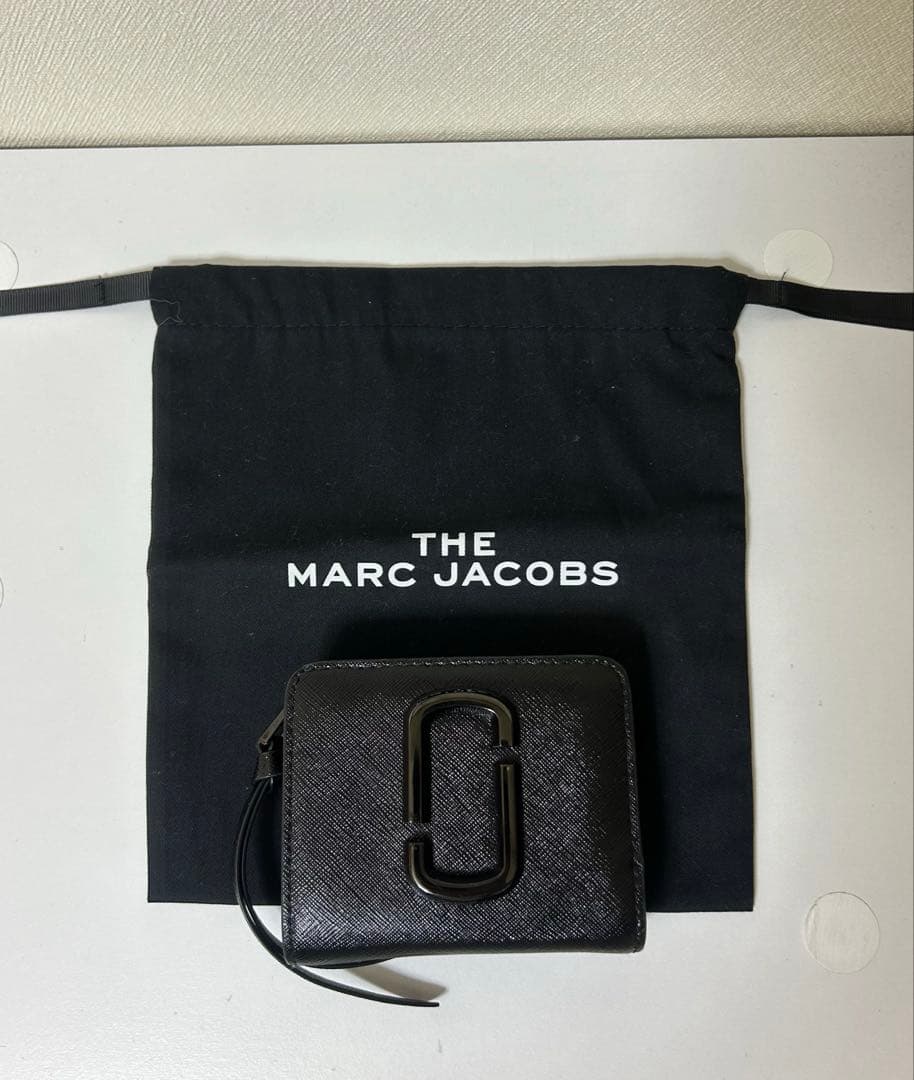 Marc Jacobs財布 二つ折り 黒