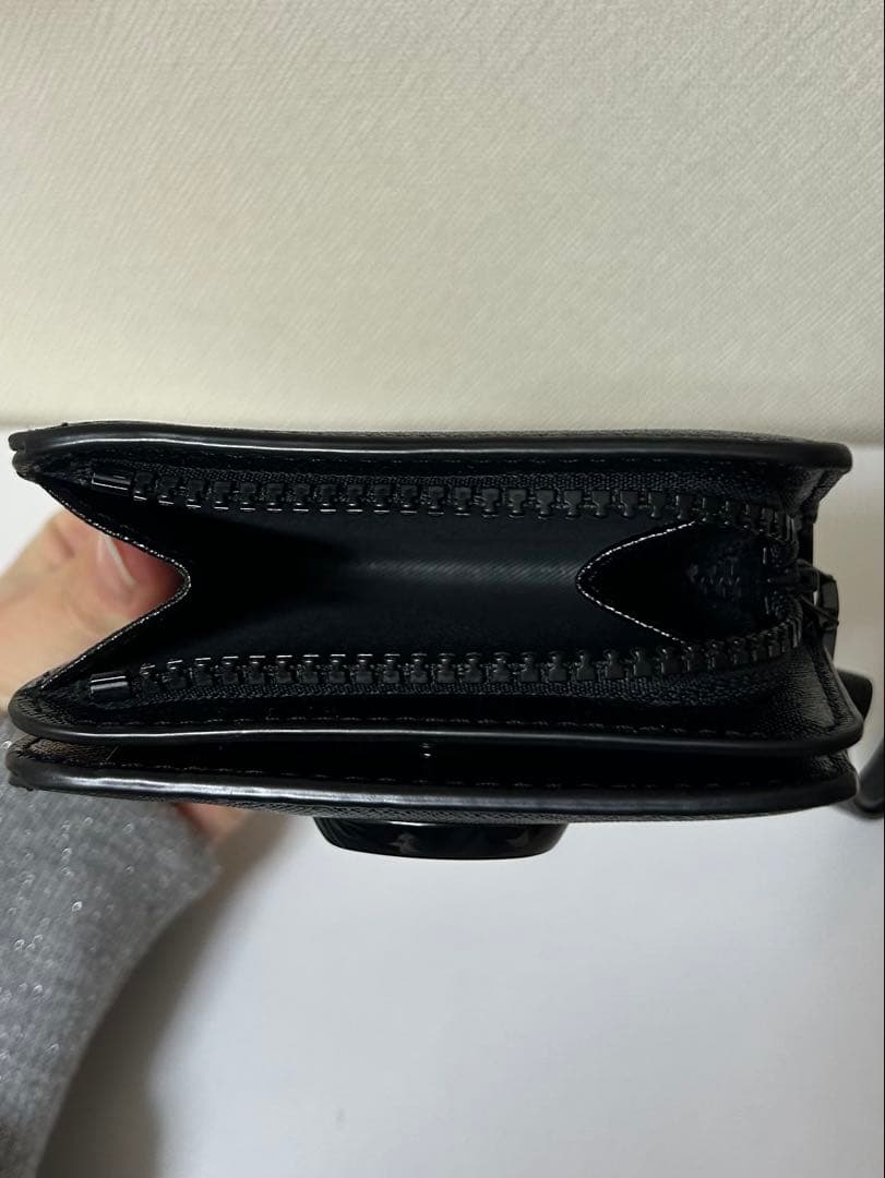Marc Jacobs財布 二つ折り 黒