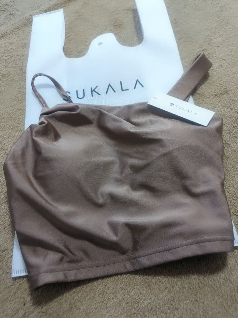 う*さ様 SUKALA ＊新作＊シャインストレッチアシンメトリーブラトップ＊S＊