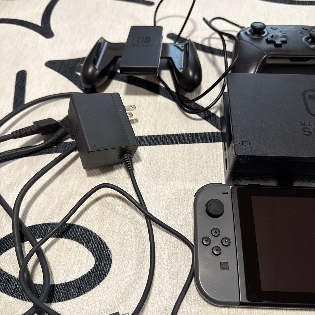 a*e様 Nintendo switch セット　プロコン付属　グレー