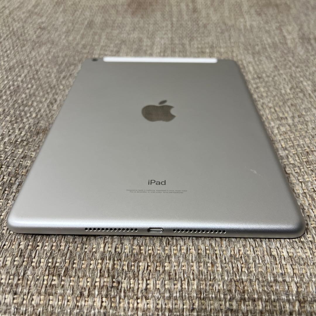Apple iPad MR6P2J/A 第6世代9.7インチ シルバー 32GB