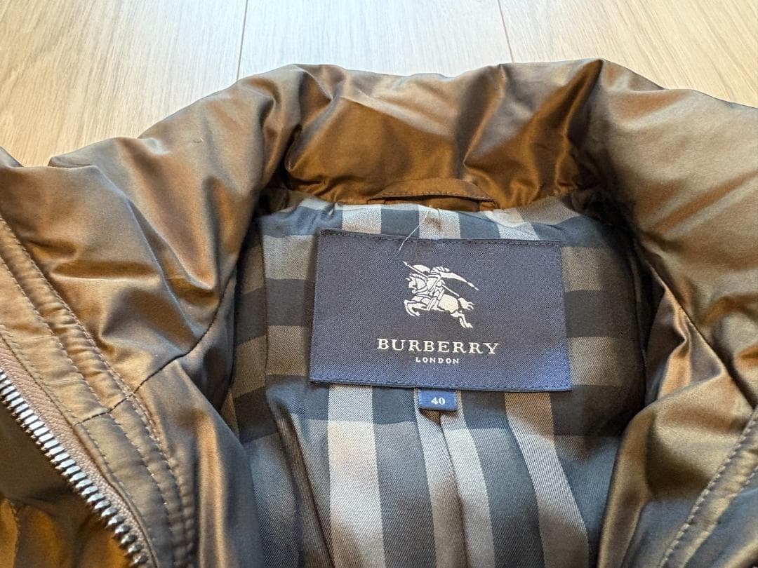美品 BURBERRY LONDON ダウンコート 40サイズ ブラウン系