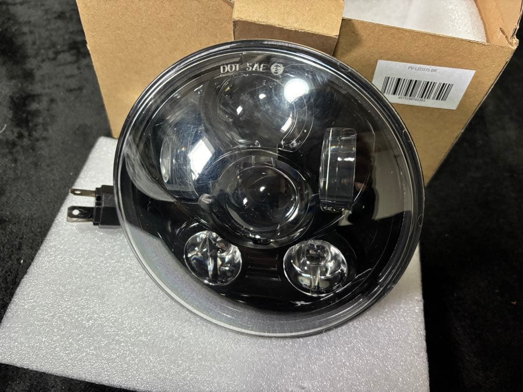 パインバレー5.75インチLEDヘッドライトスポーツスター ダイナ