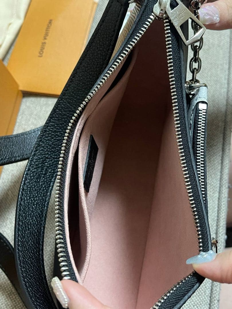 Louis Vuitton マレル