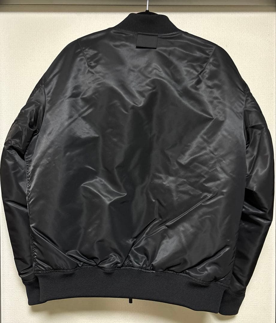 【美品】ユニクロ+J 復刻版ハイブリッドダウンオーバーサイズMA-1 黒 Ｌ