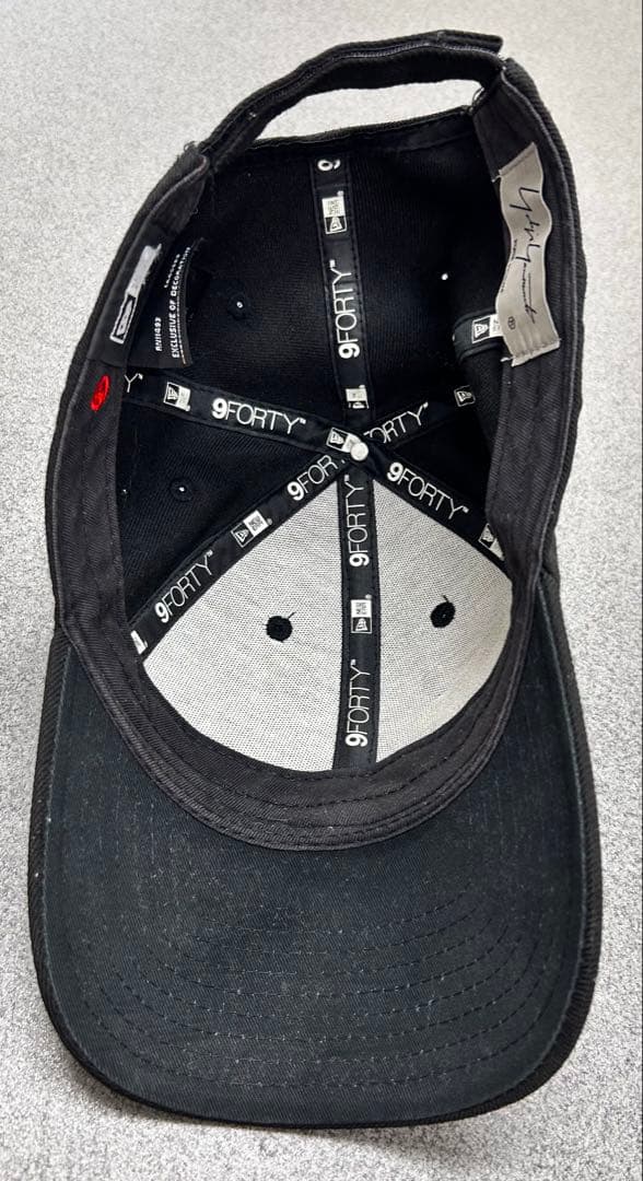 半*熟様 Yohji Yamamoto NEWERA ブラックキャップ　傷あり