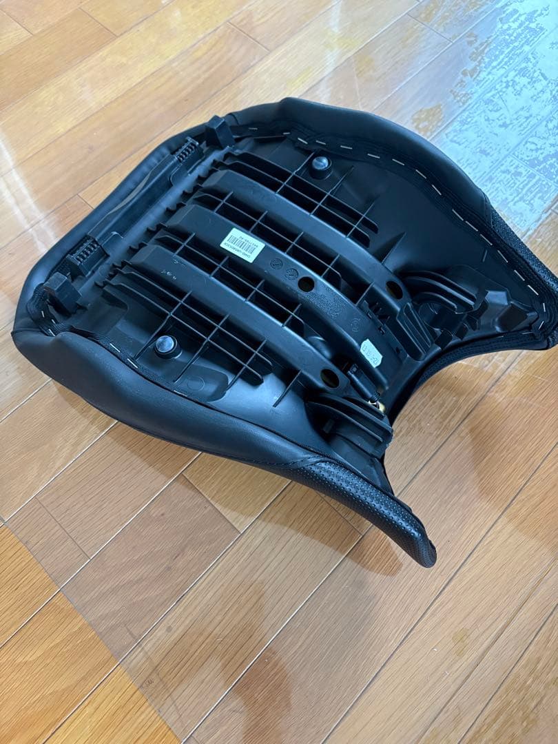 美品　 R1200GS 1250GS 純正 ローシート 黒