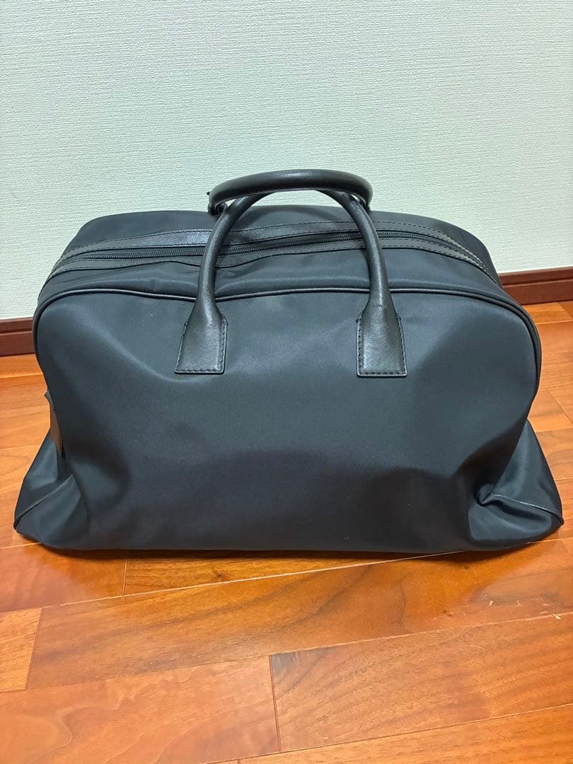 【新品 未使用品】FURLA UOMO フルラ ボストンバッグ　ストラップ付き