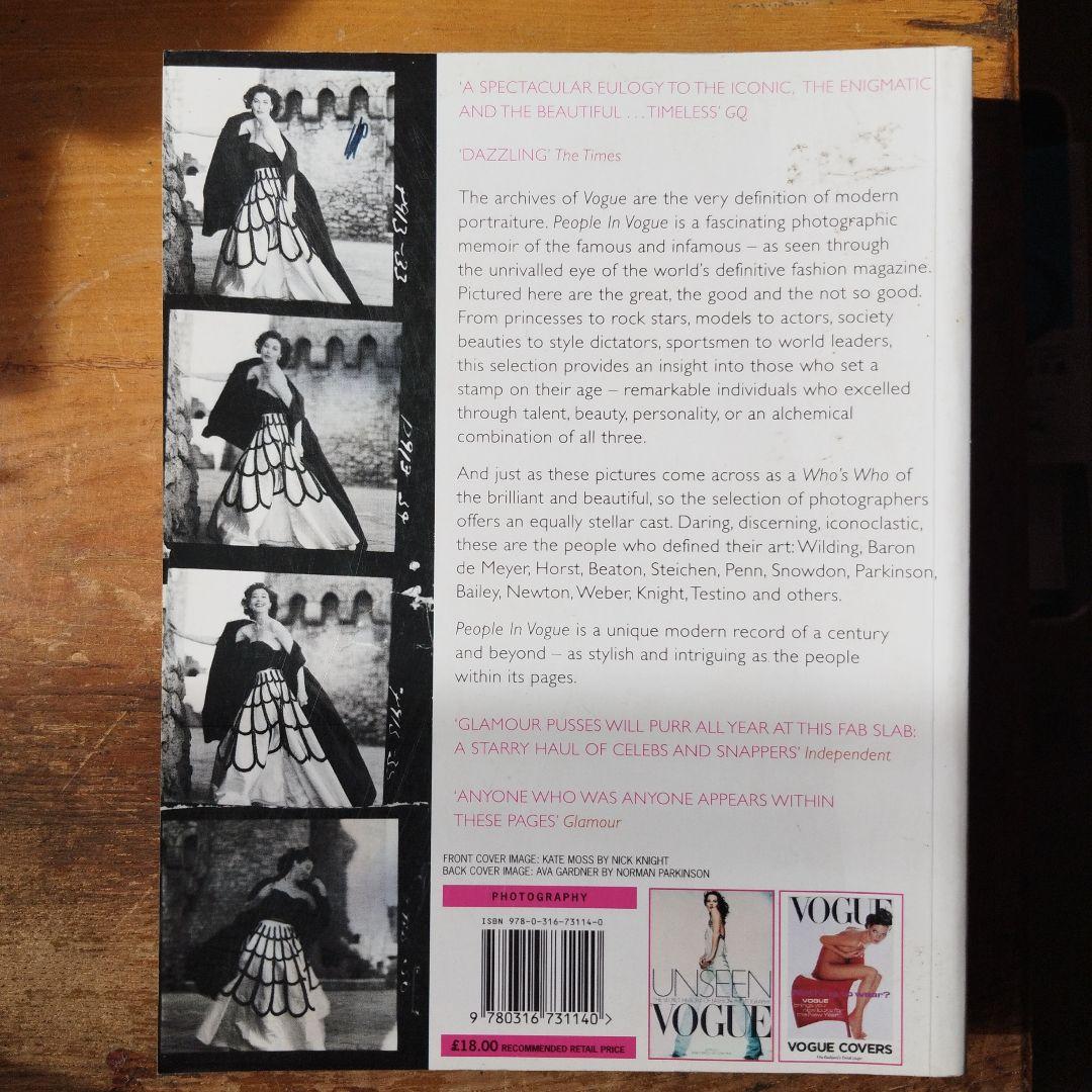 洋書 People in Vogue: A Century of Portraits