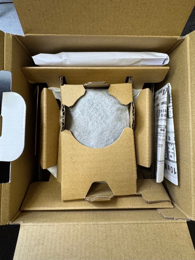2024年9月購入 Canon PowerShot V10 5年長期保証付 美品
