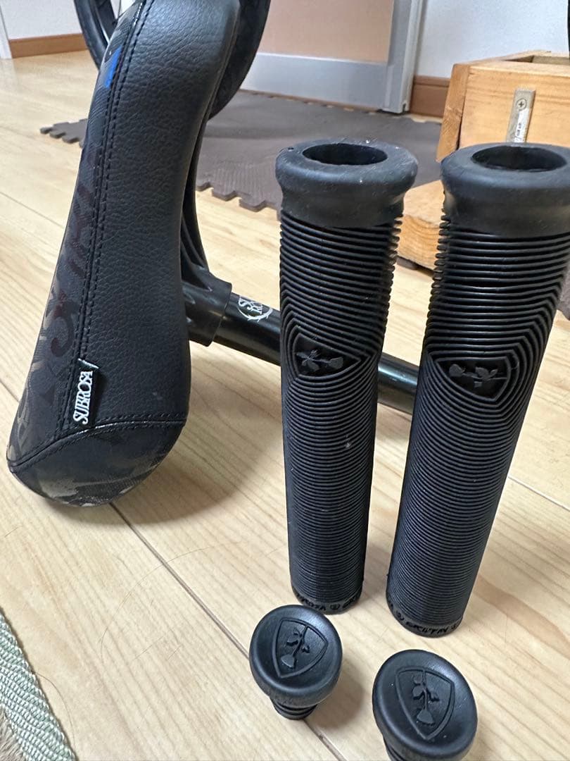 301さま　専用　SUBROSA BMX18インチ 青