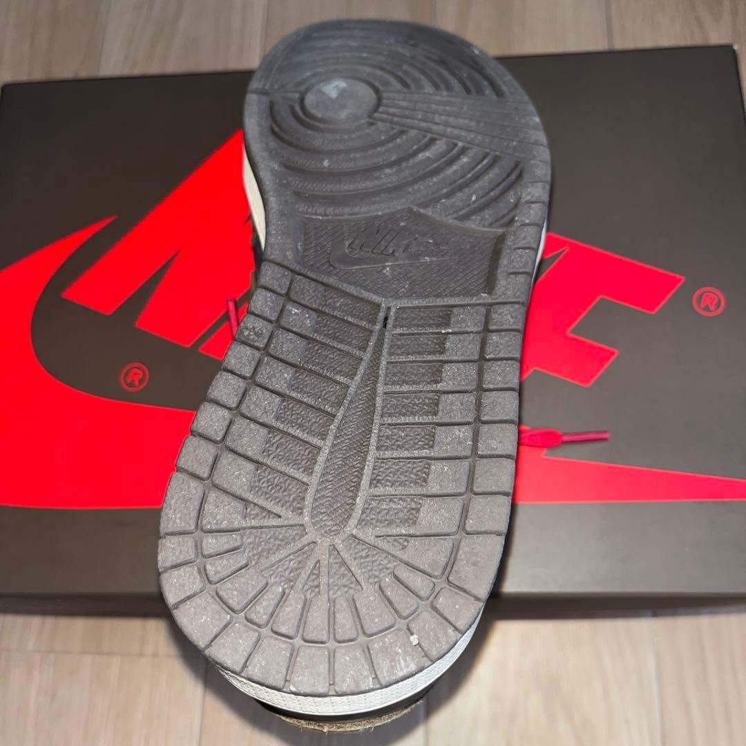 NIKE Jordan 1 Low ブラック/レッドTravis Scott