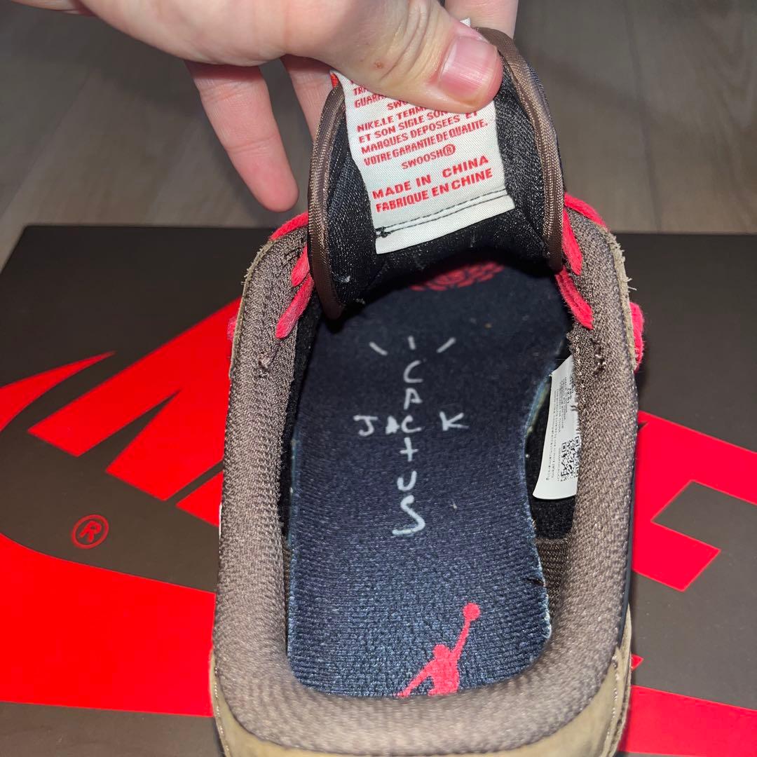 NIKE Jordan 1 Low ブラック/レッドTravis Scott
