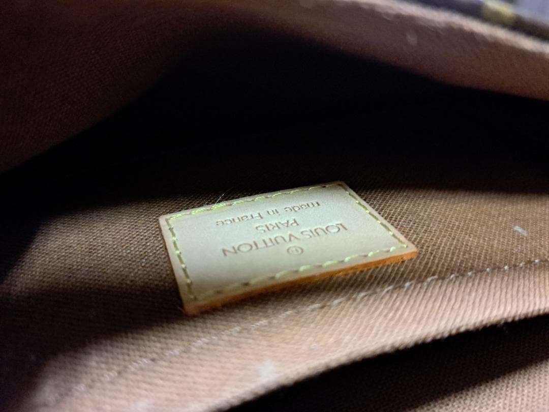 LOUIS VUITTON ボディバッグ モノグラム