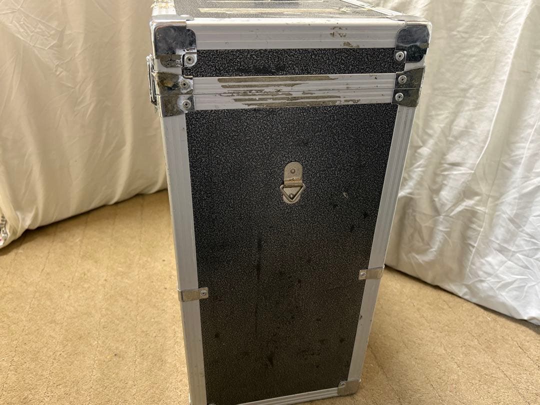 【ラックケース】メーカー不明 アルミニウム製 ハンドル付き