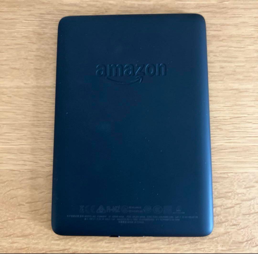 Kindle Paperwhite 第10世代 8GB 広告なし　バンド付き