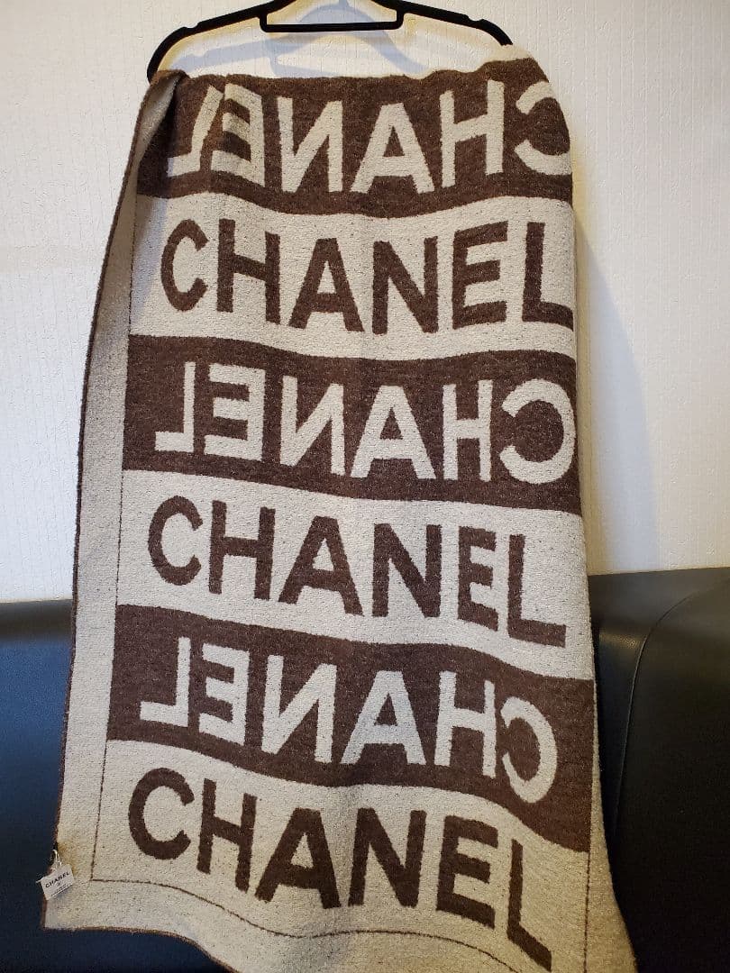 CHANEL ロゴマフラー ブラウンクリーム